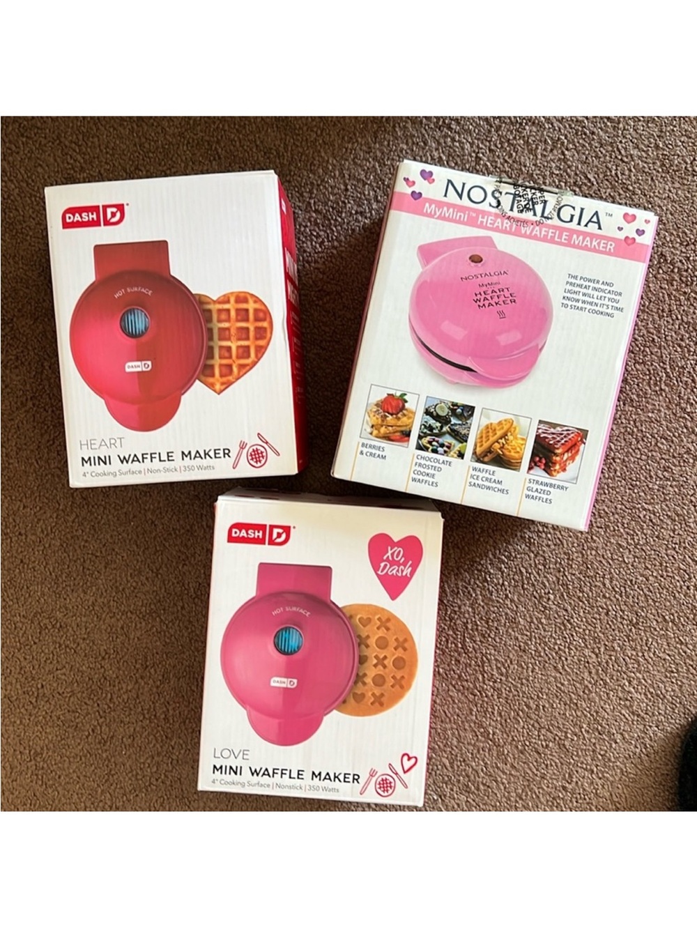 Dash & Nostalgia Mini Heart Waffle Makers - Pink